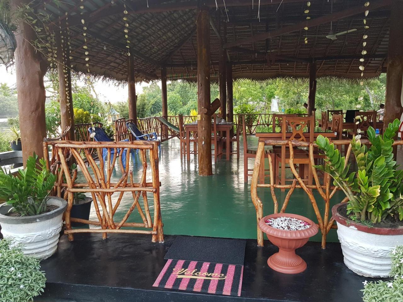 Pearl Cave Cabanas & Resturant Tangalle Exterior photo