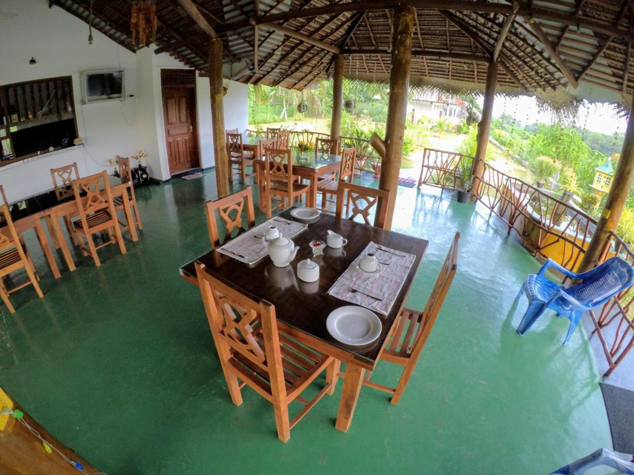 Pearl Cave Cabanas & Resturant Tangalle Exterior photo